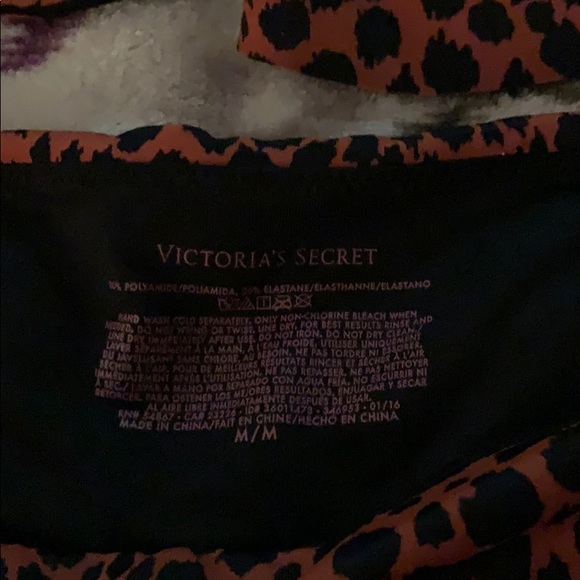 Victoria secret bandou top and bottom swim suit - Picture 2 of 4